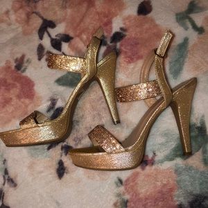 Beautiful pink sparkly heels